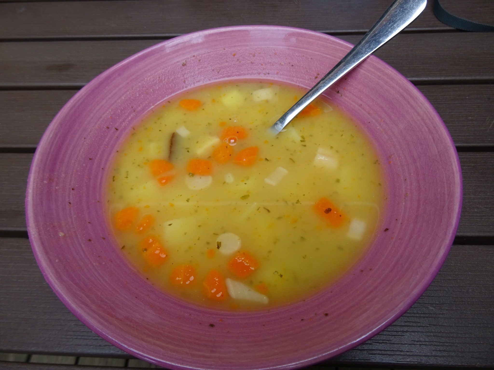 Vegetariánská hrachovka s uzeným tofu